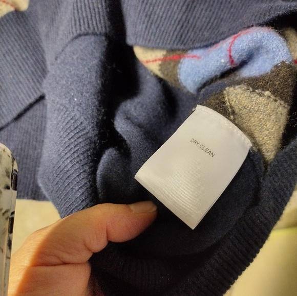 Good Pre-owned Condition Size Large100% Cashmere Argyle Pattern - Picture 4 of 8